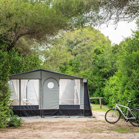 Riva Di Ugento Beach Camping Resort Buitenkant foto