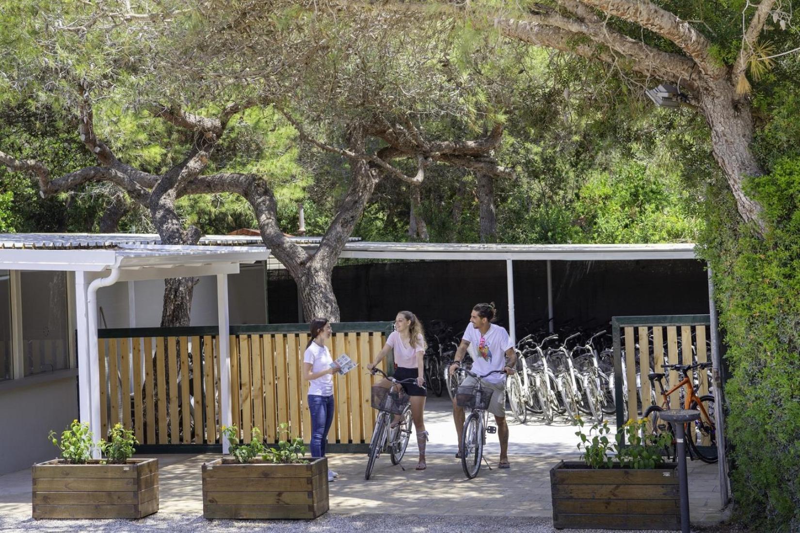 Riva Di Ugento Beach Camping Resort Buitenkant foto