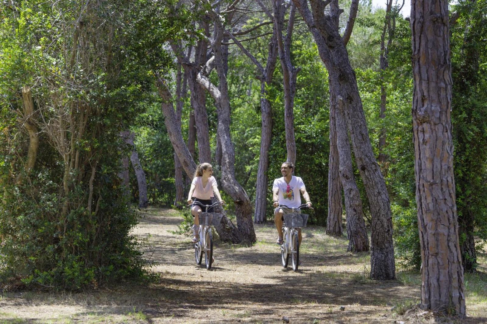 Riva Di Ugento Beach Camping Resort Buitenkant foto