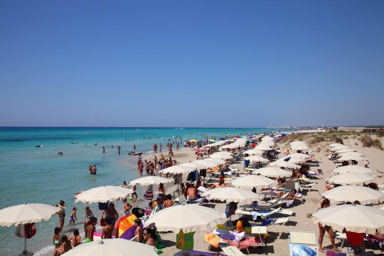 Riva Di Ugento Beach Camping Resort Buitenkant foto