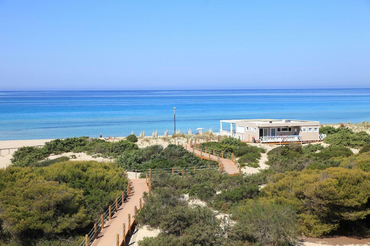 Riva Di Ugento Beach Camping Resort Buitenkant foto